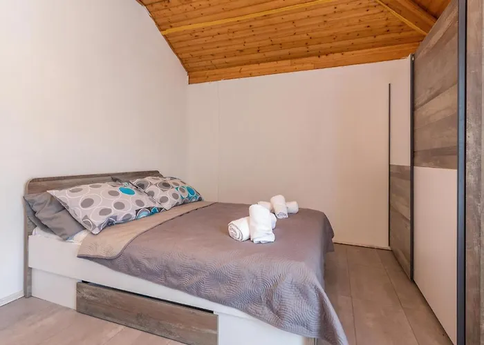Prázdninový dům 4 Bedroom Amazing In *