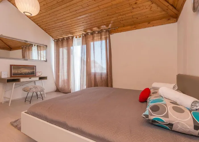 Vakantiehuis 4 Bedroom Amazing In