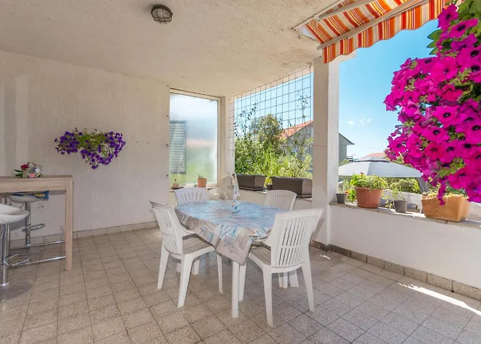 4 Bedroom Amazing In * Sukošan